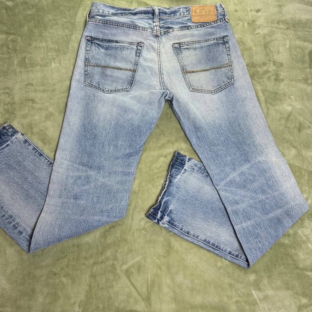 Abercrombie Remsen Low Rise Slim Straight Distressed Jeans 32x32 Light Wash
